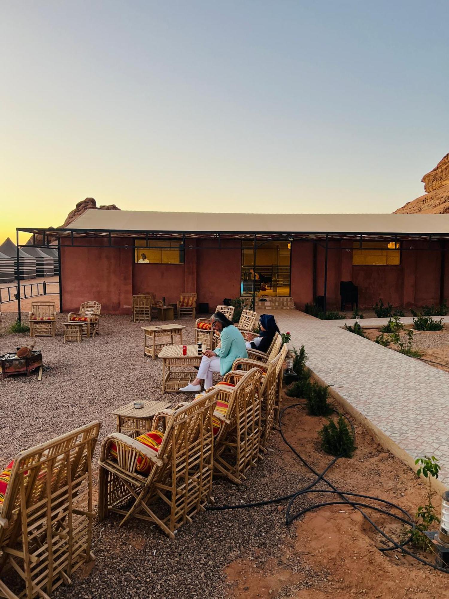 Apartament Magic Mountain Camp Wadi Rum Zewnętrze zdjęcie