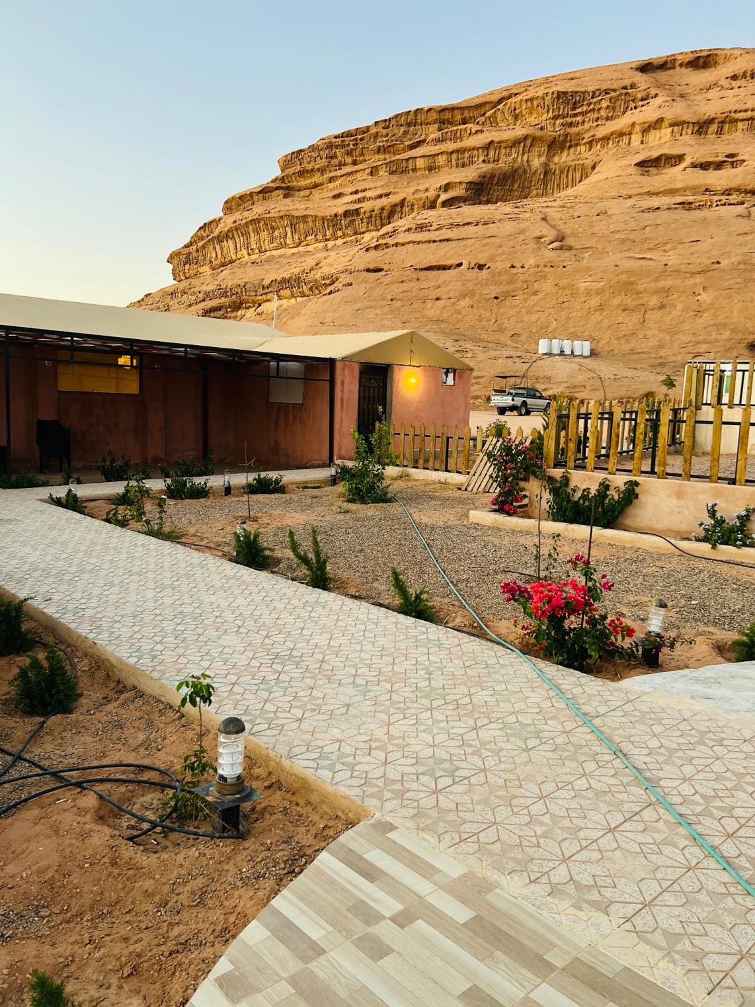Apartament Magic Mountain Camp Wadi Rum Zewnętrze zdjęcie